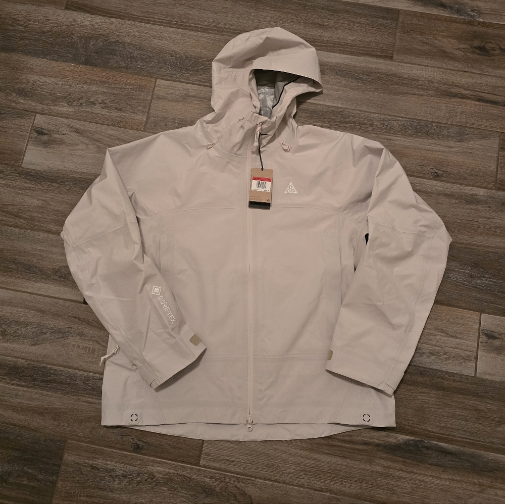 Nike ACG Misery Ridge Storm Fit Adv Gore Tex Rain Jacket Coat